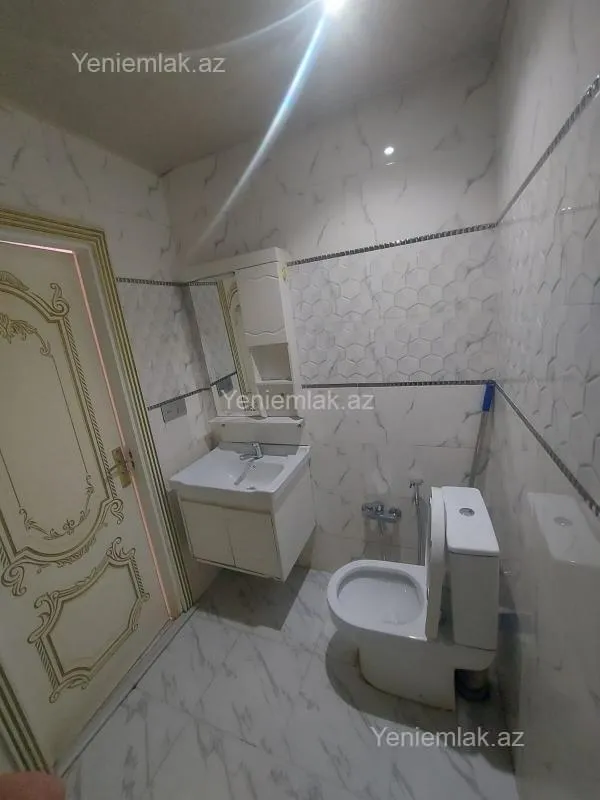 Satılır 3 otaqlı yeni tikili 60 m²