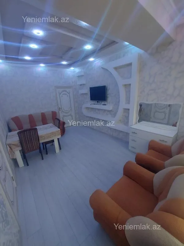 Satılır 3 otaqlı yeni tikili 60 m²