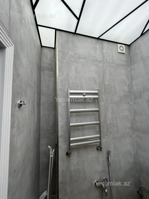 Satılır 2 otaqlı yeni tikili 60 m²