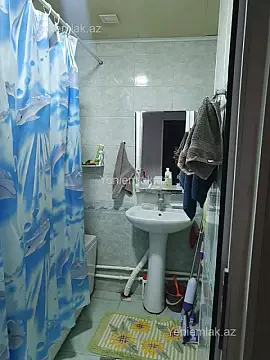 Satılır 2 otaqlı köhnə tikili 60 m²