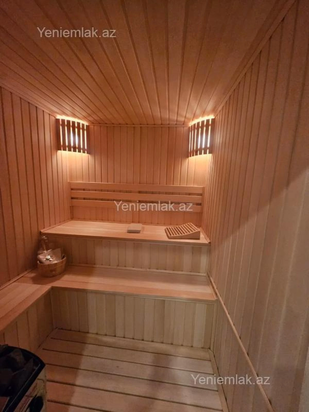 Satılır 6 otaqlı həyət evi 440 m²