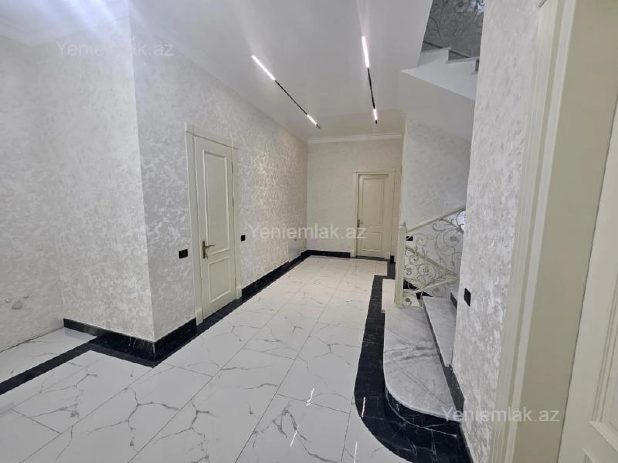 Satılır 6 otaqlı həyət evi 440 m²