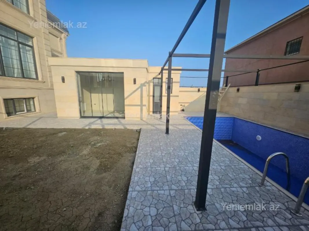 Satılır 6 otaqlı həyət evi 440 m²