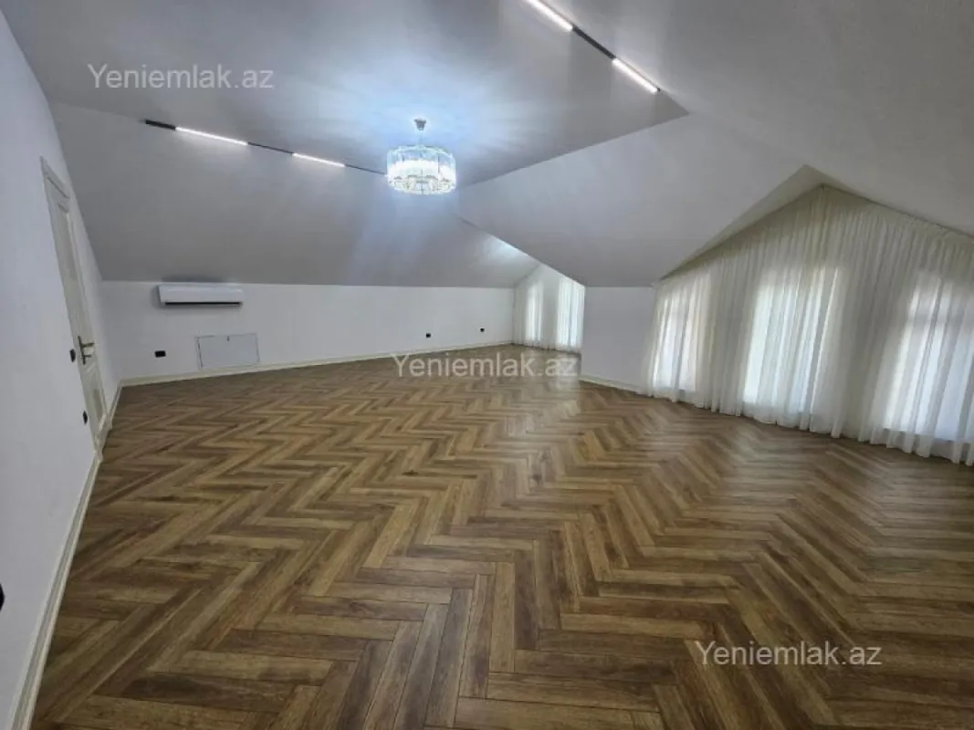 Satılır 6 otaqlı həyət evi 440 m²