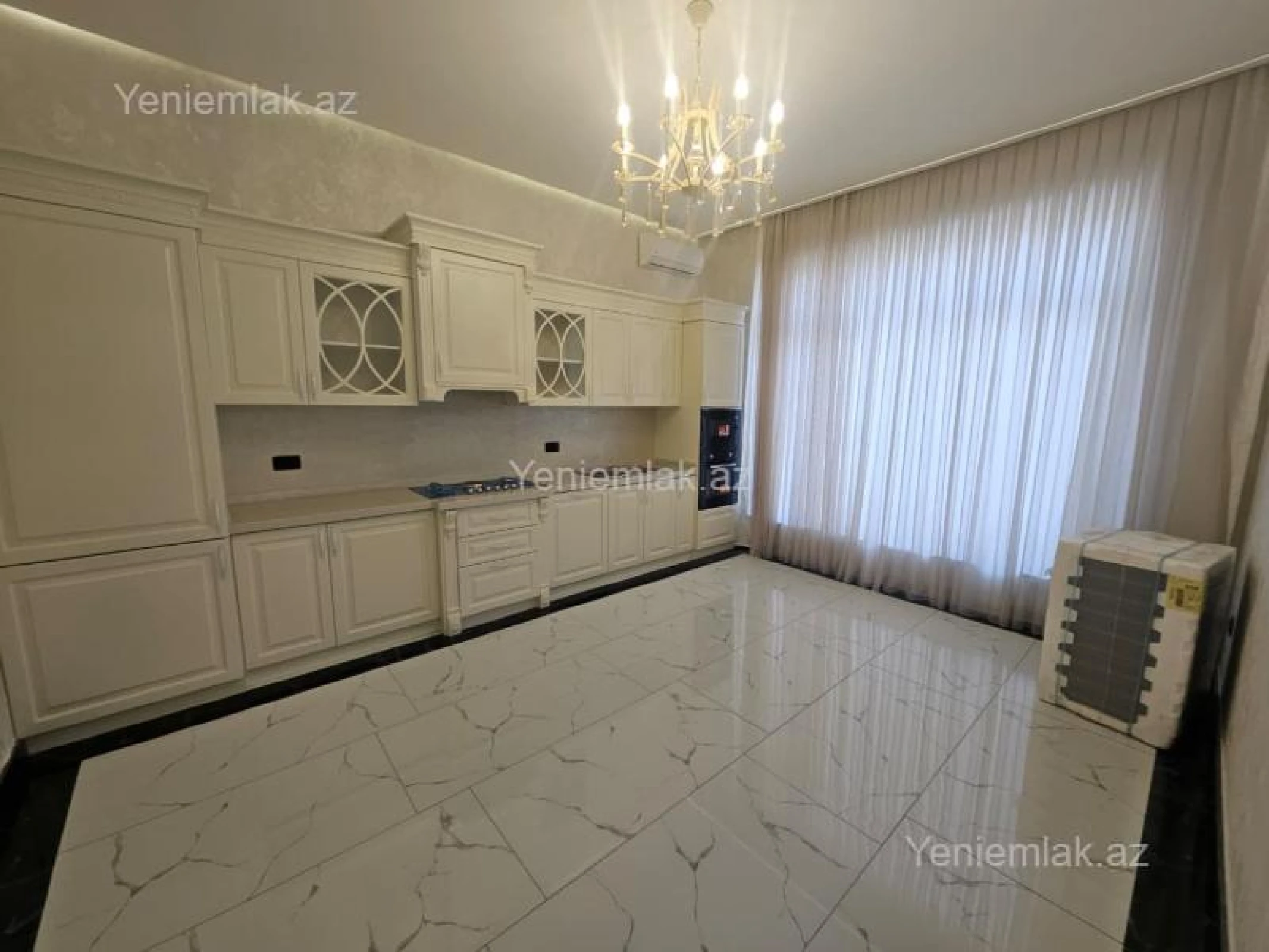 Satılır 6 otaqlı həyət evi 440 m²