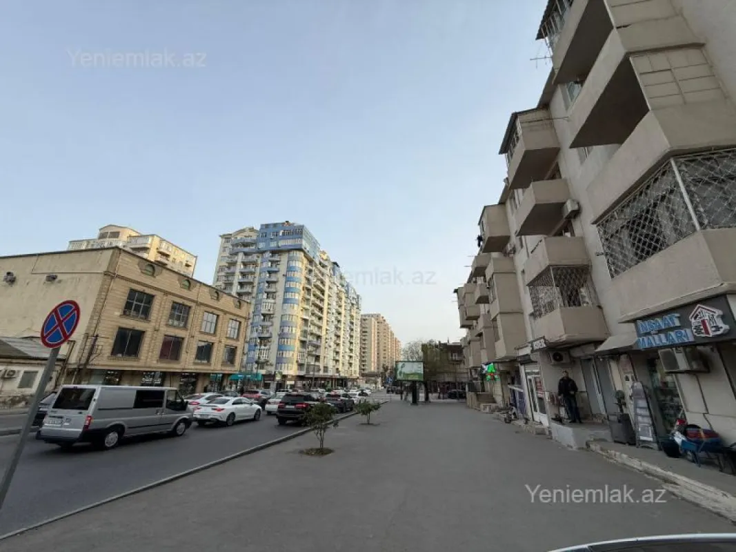 Satılır 2 otaqlı köhnə tikili 60 m²