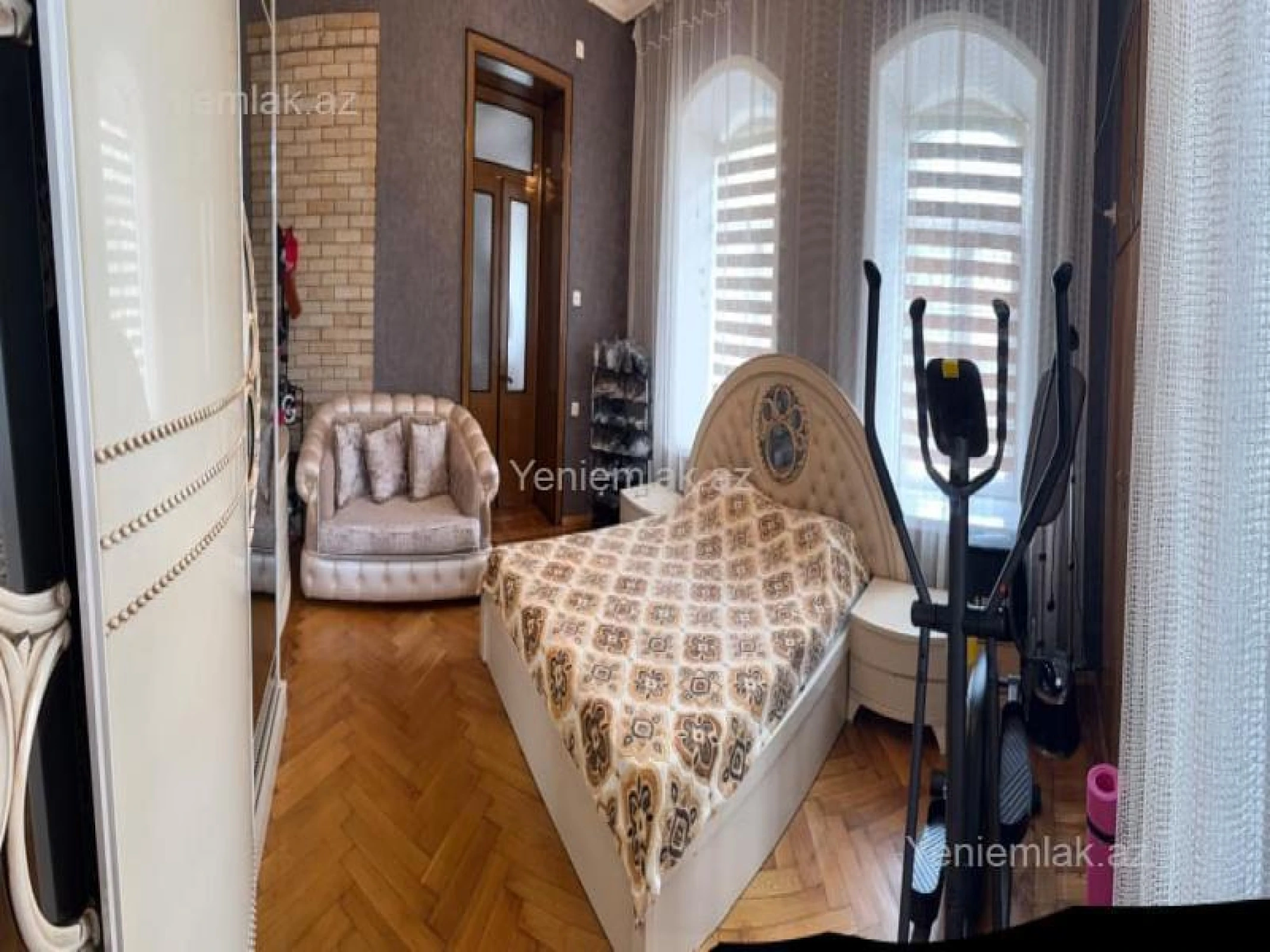 Satılır 3 otaqlı köhnə tikili 80 m²