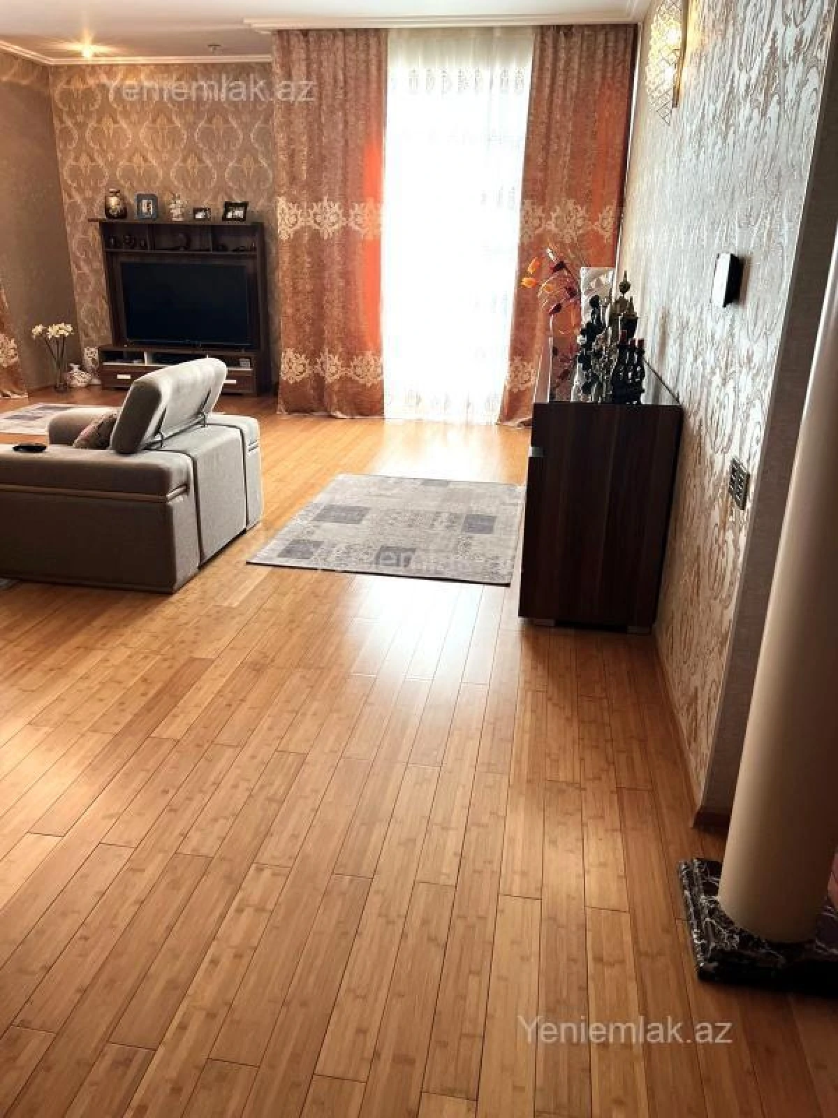 Satılır 4 otaqlı yeni tikili 205.5 m²