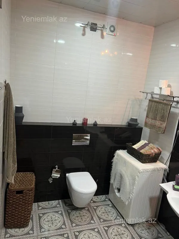 Satılır 4 otaqlı yeni tikili 205.5 m²