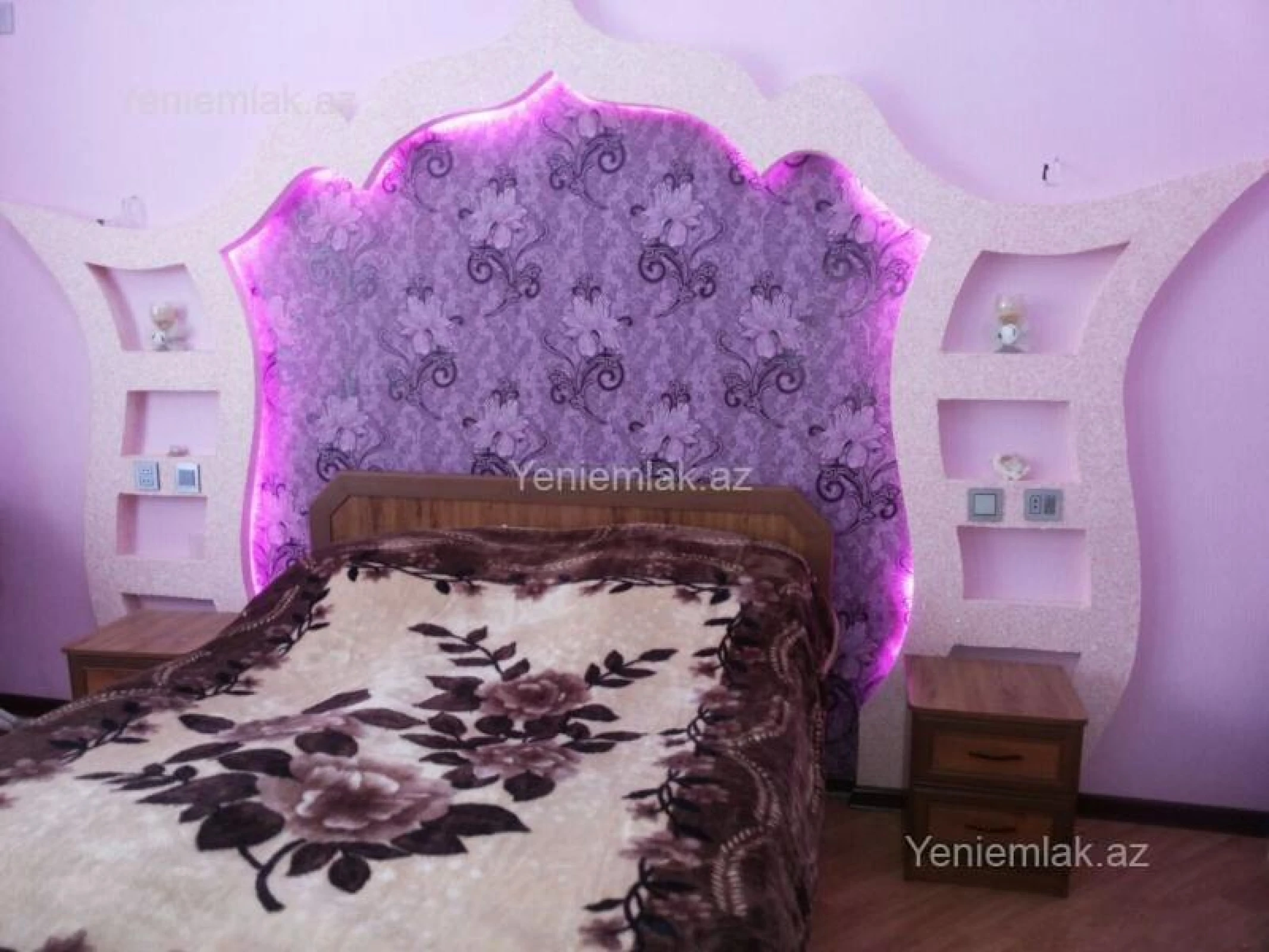 Satılır 3 otaqlı köhnə tikili 90 m²