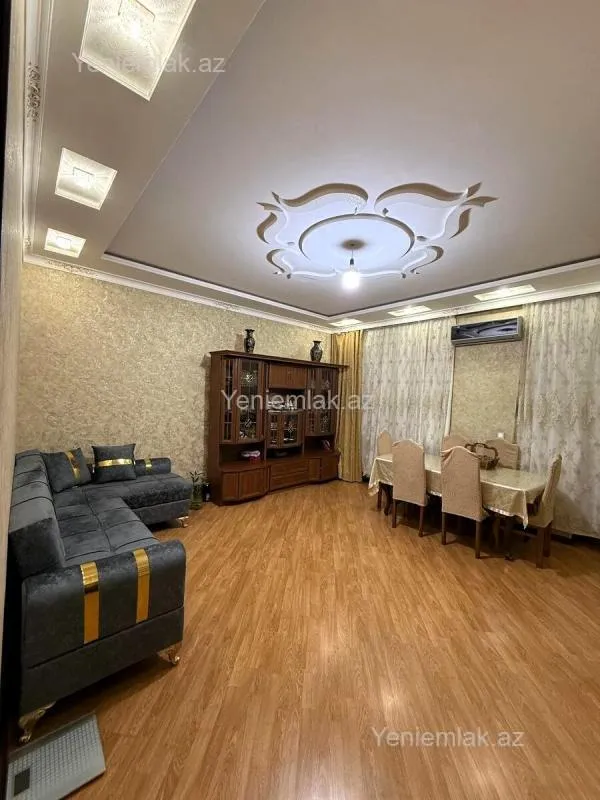 Satılır 3 otaqlı köhnə tikili 90 m²
