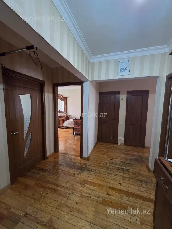Satılır 3 otaqlı yeni tikili 77 m²