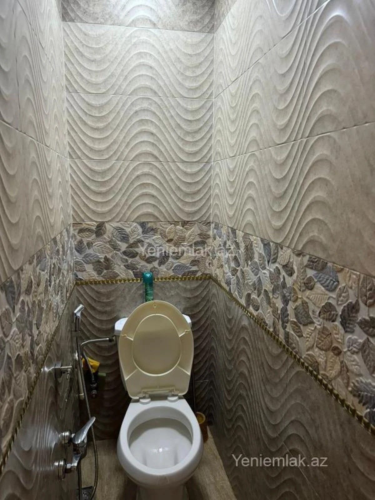 Satılır 3 otaqlı köhnə tikili 80 m²