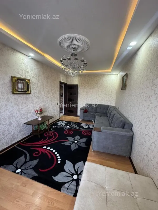 Satılır 3 otaqlı köhnə tikili 80 m²