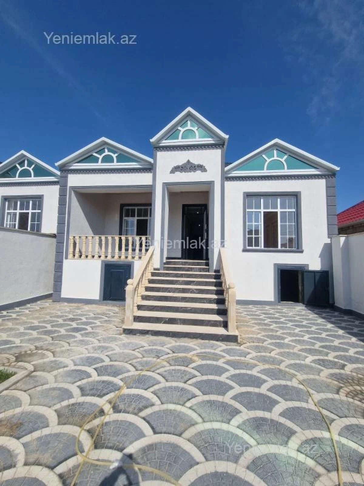 Satılır 4 otaqlı həyət evi 124 m²
