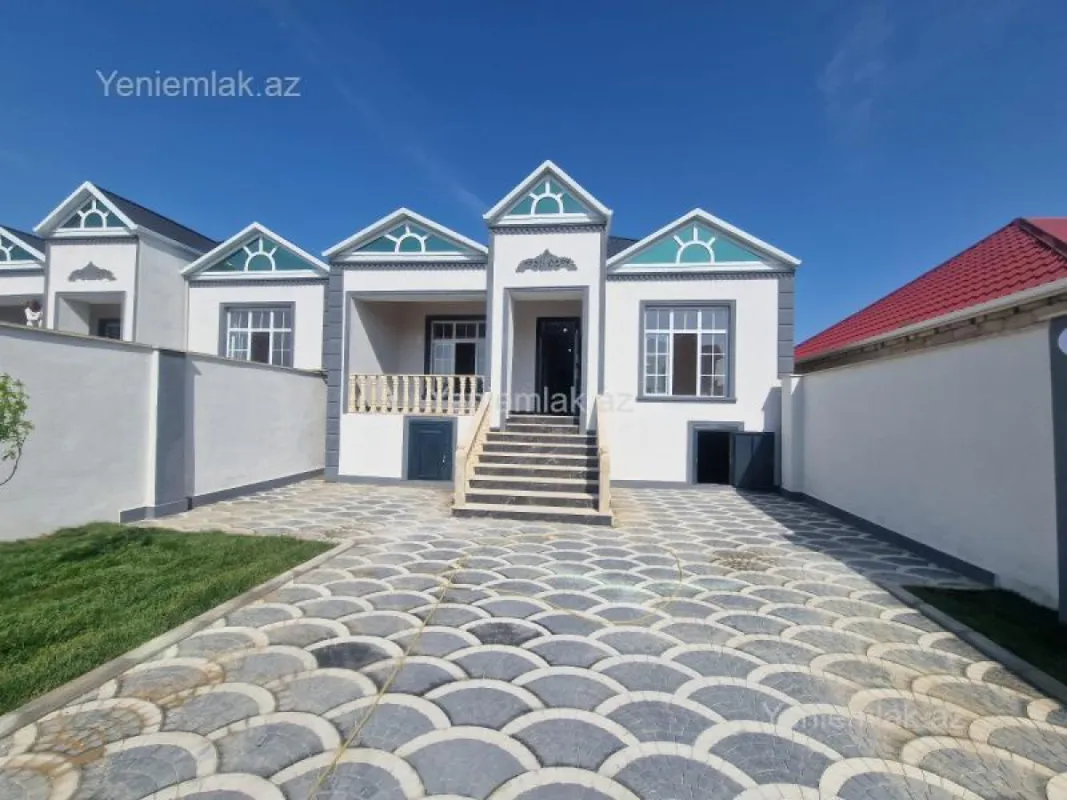 Satılır 4 otaqlı həyət evi 124 m²