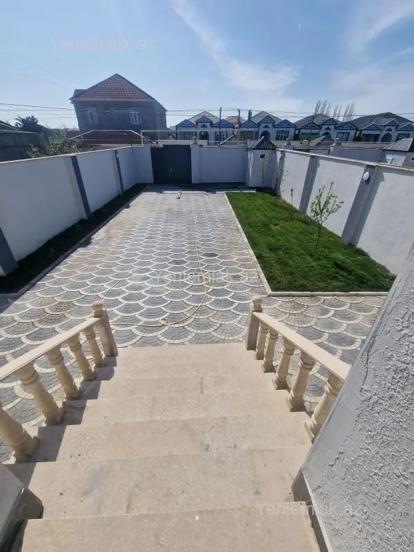 Satılır 4 otaqlı həyət evi 124 m²