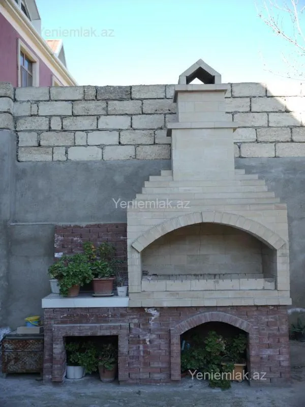 Satılır 7 otaqlı həyət evi 312 m²