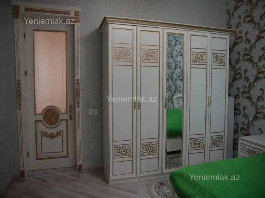 Satılır 7 otaqlı həyət evi 312 m²