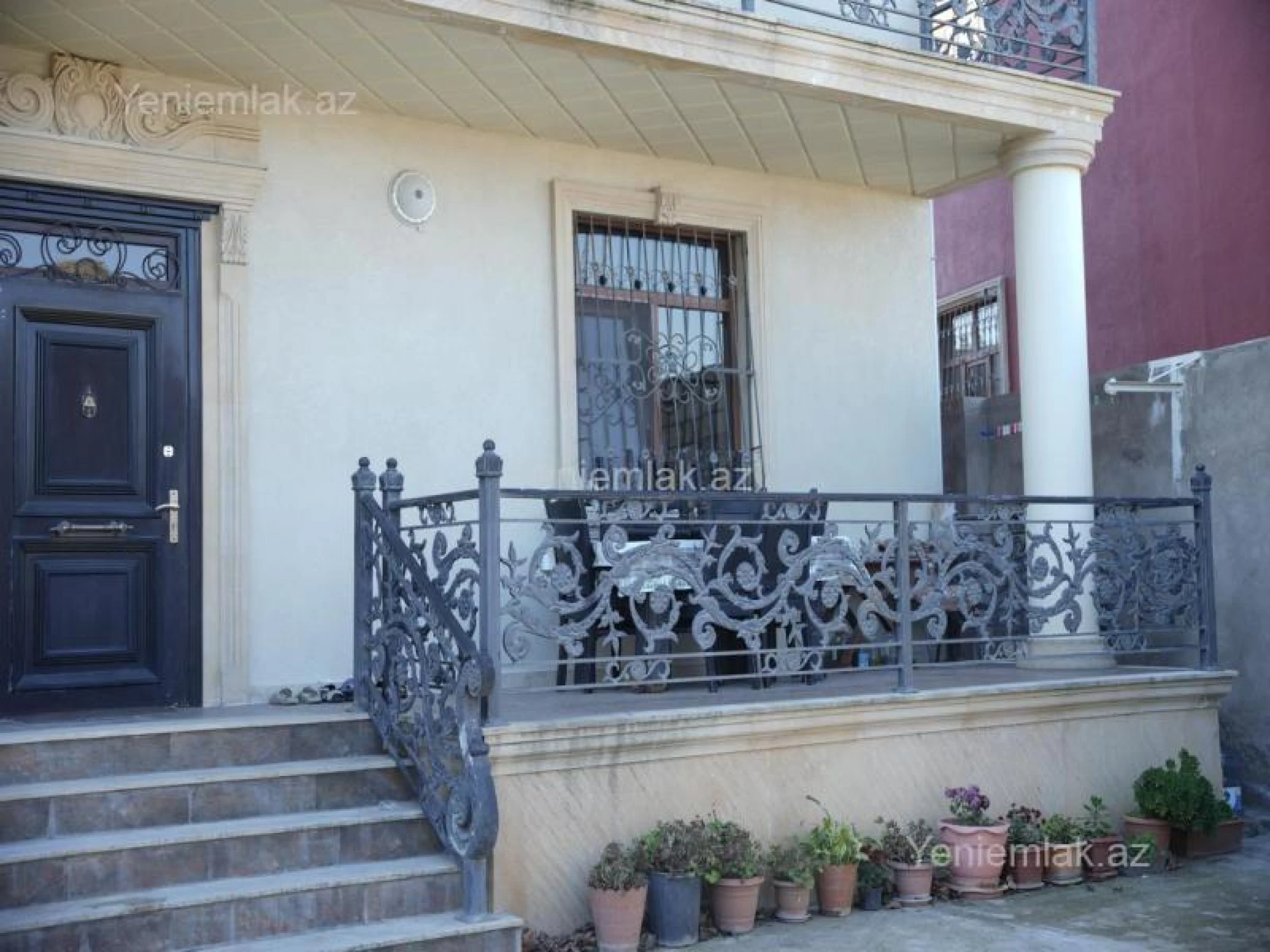 Satılır 7 otaqlı həyət evi 312 m²