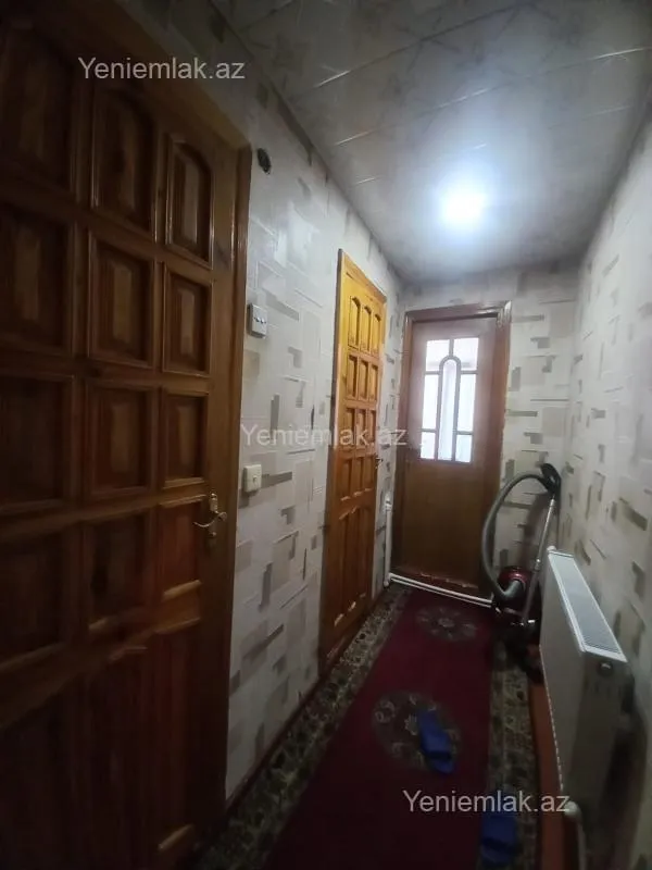 Satılır 3 otaqlı köhnə tikili 70 m²