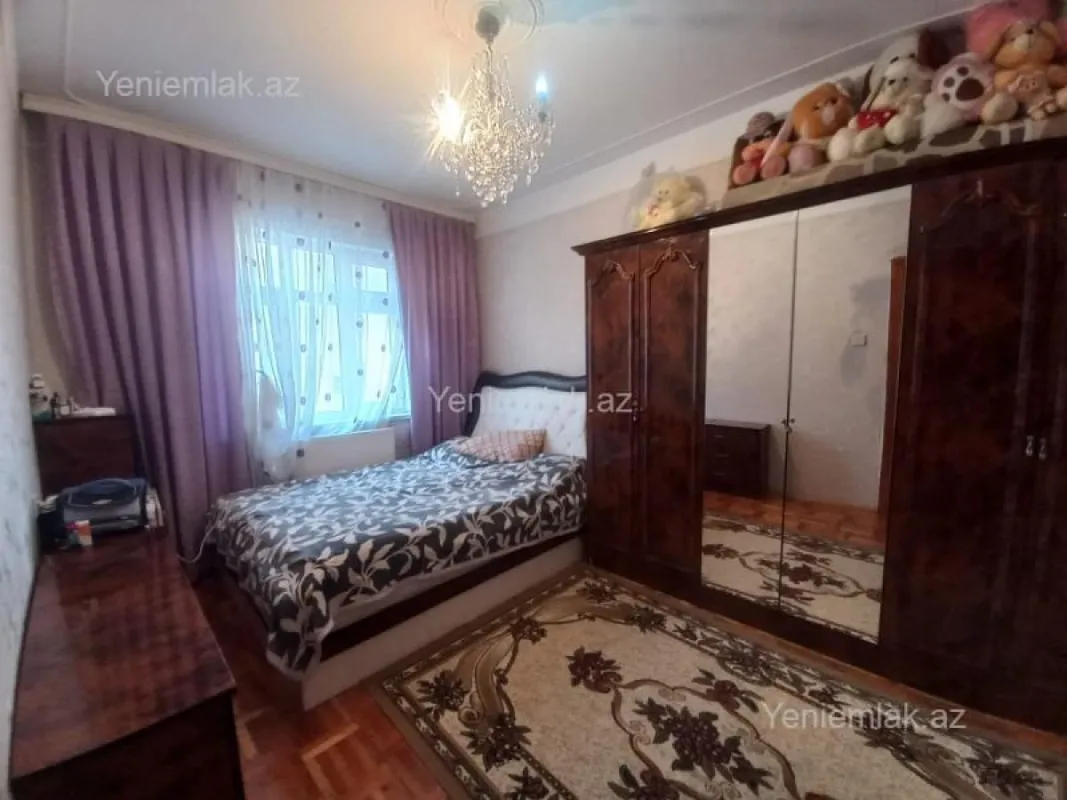 Satılır 3 otaqlı köhnə tikili 70 m²