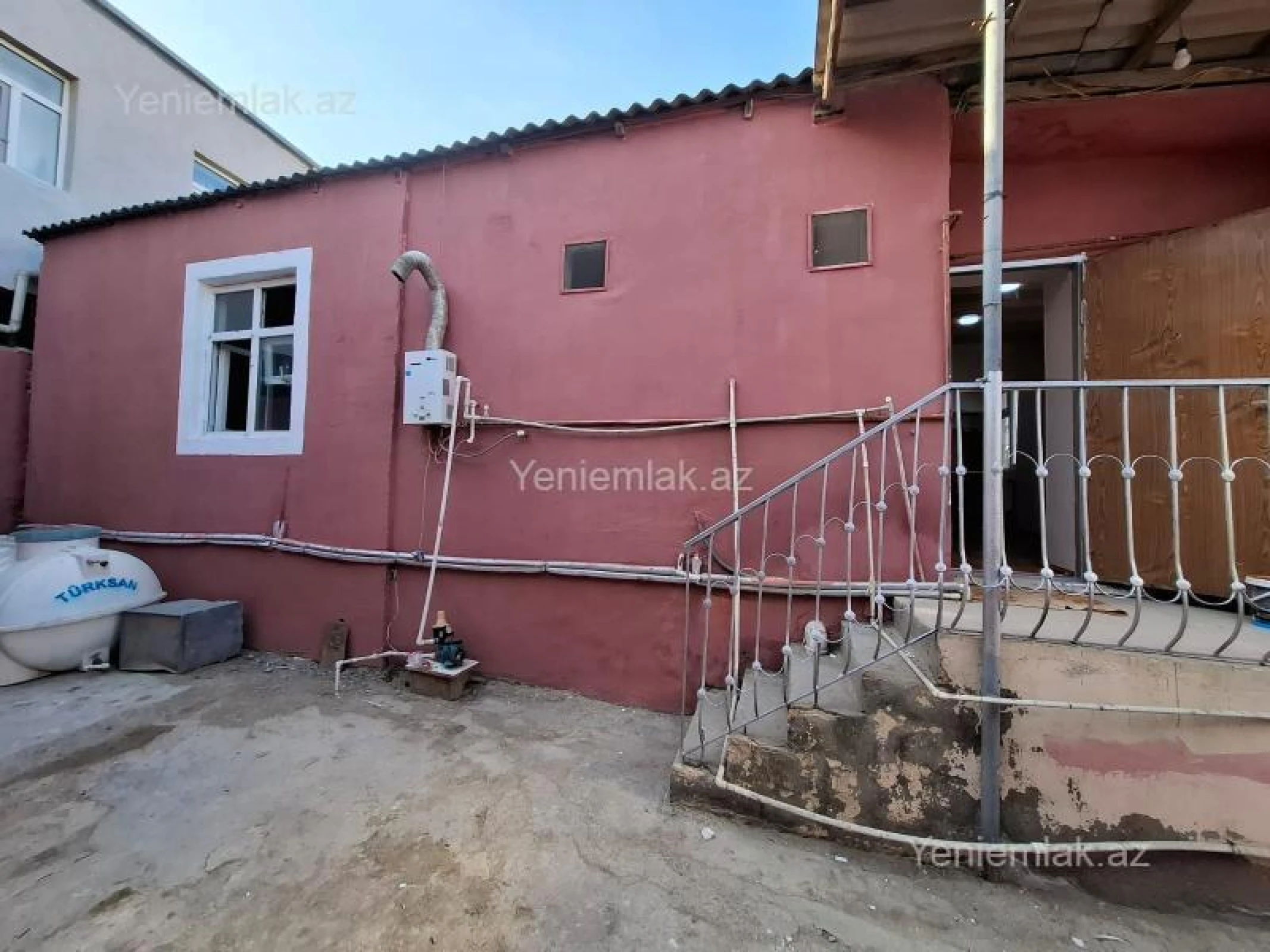 Satılır 4 otaqlı həyət evi 80 m²