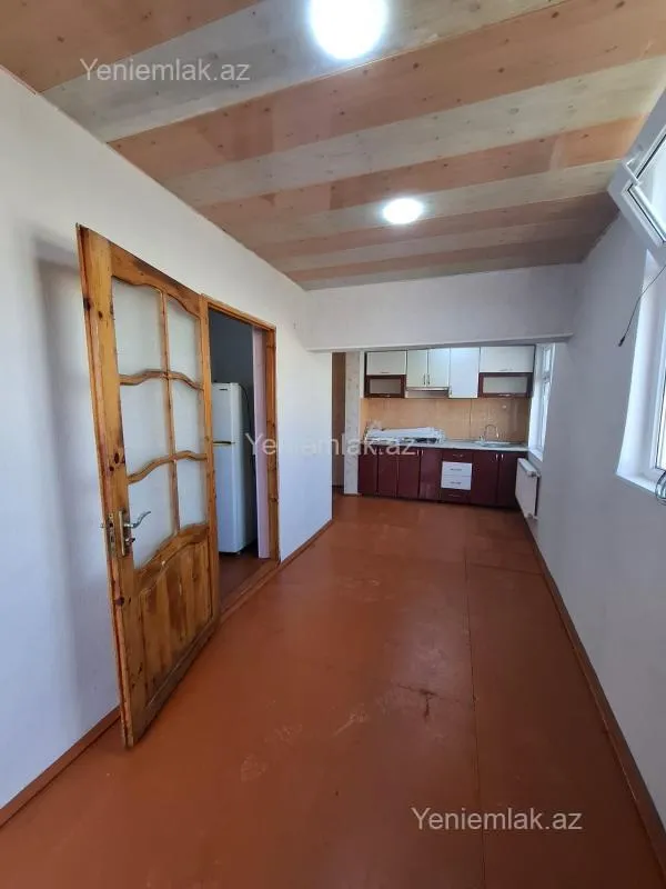 Satılır 4 otaqlı həyət evi 80 m²