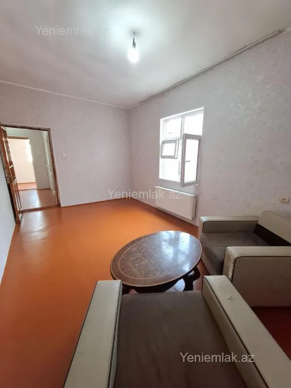 Satılır 4 otaqlı həyət evi 80 m²