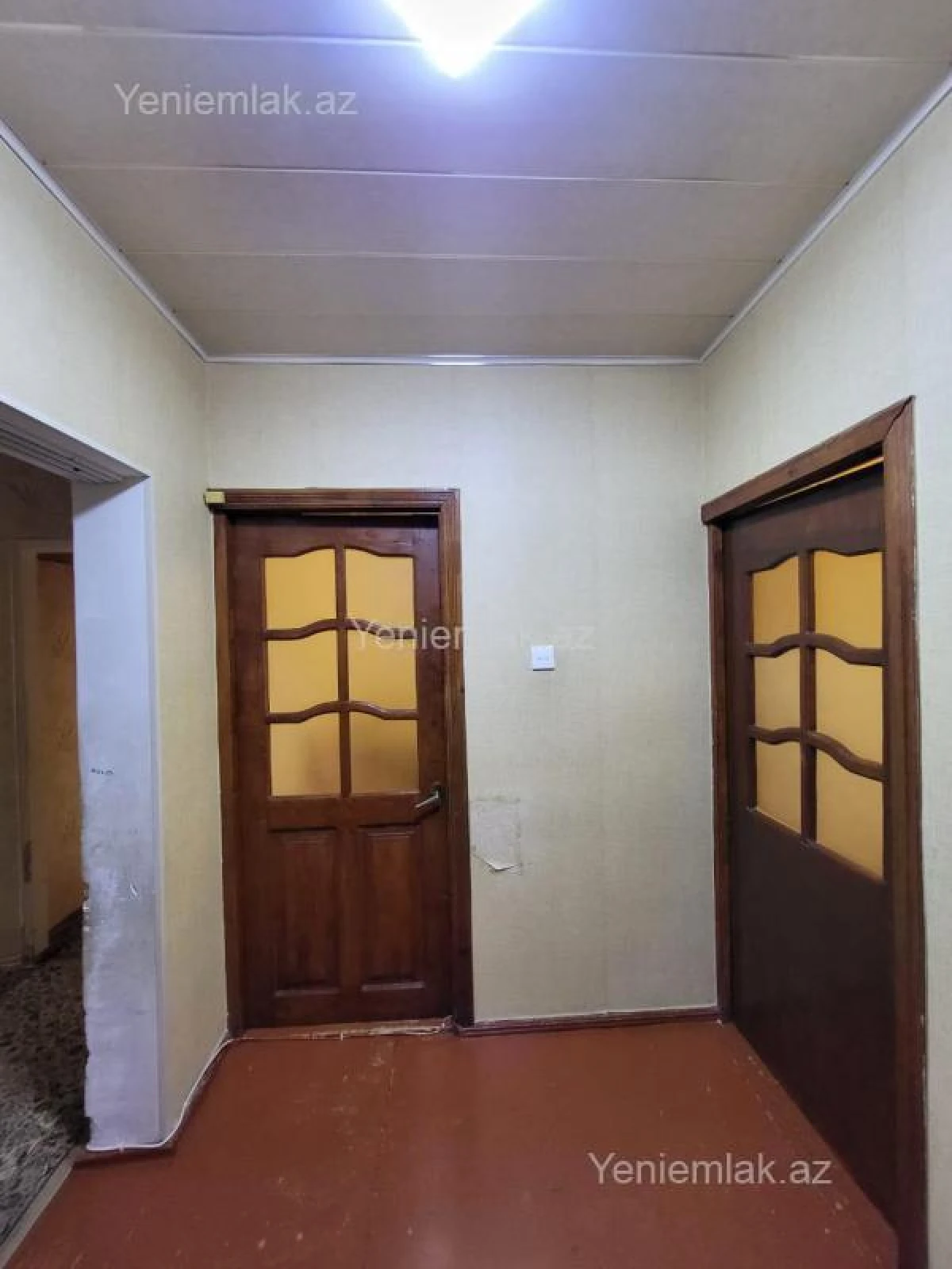 Satılır 4 otaqlı köhnə tikili 82 m²
