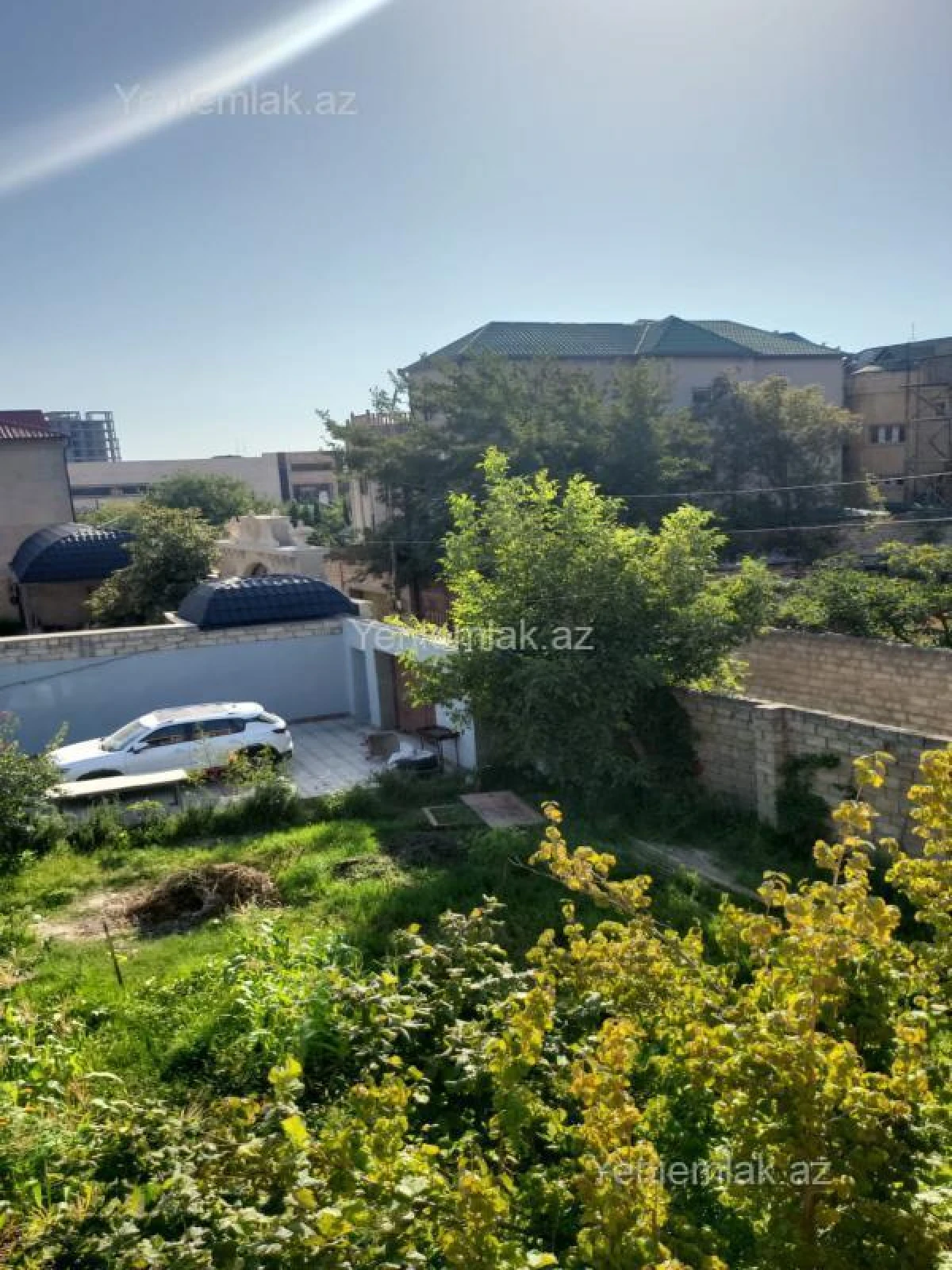 Satılır 11 otaqlı həyət evi 500 m²