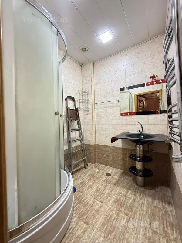 Satılır 3 otaqlı yeni tikili 120 m²