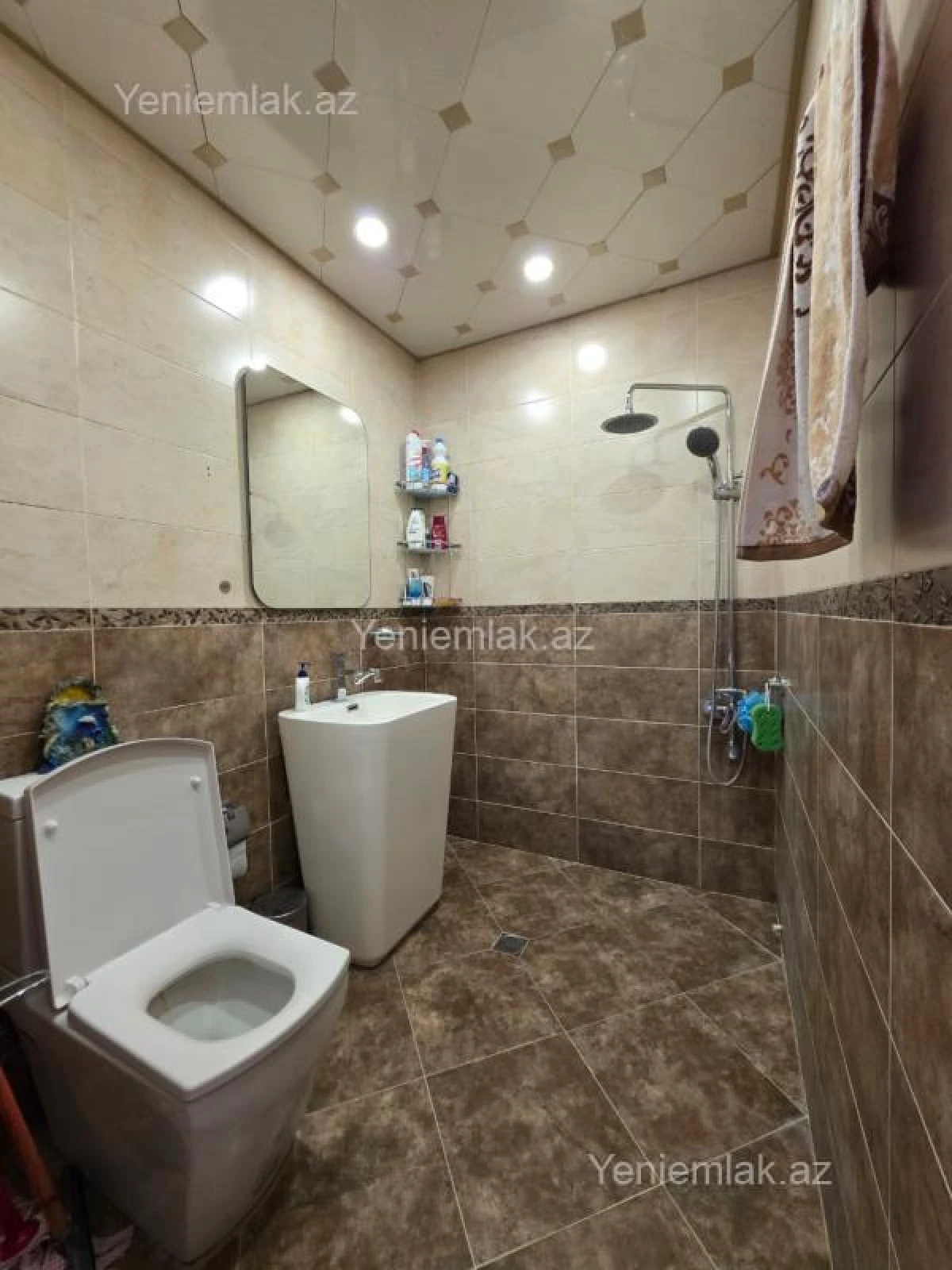 Satılır 3 otaqlı yeni tikili 105 m²