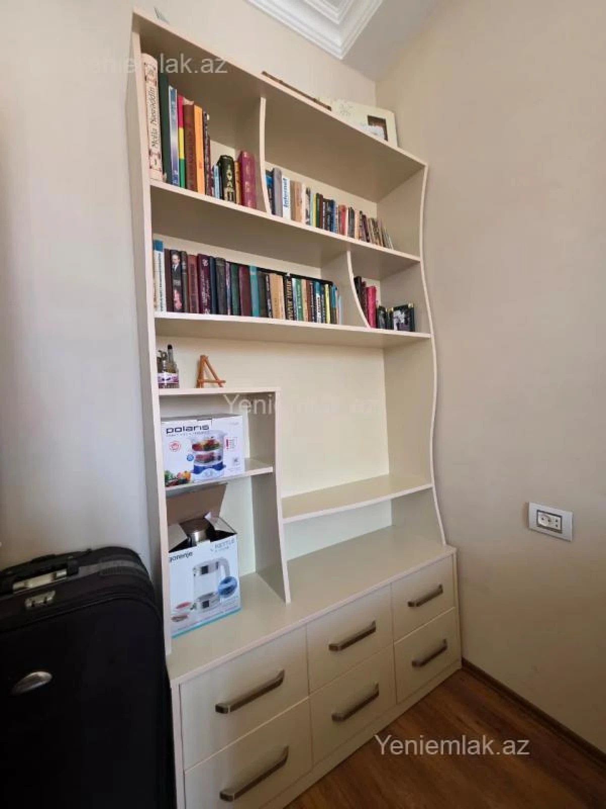Satılır 3 otaqlı yeni tikili 105 m²