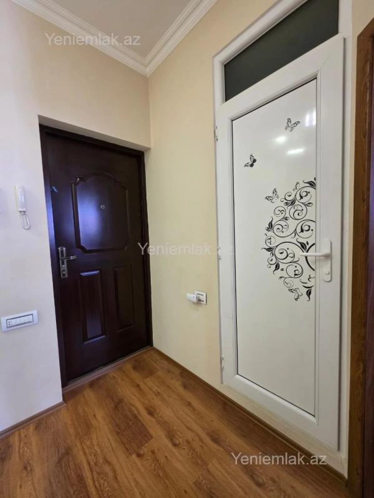 Satılır 3 otaqlı yeni tikili 105 m²
