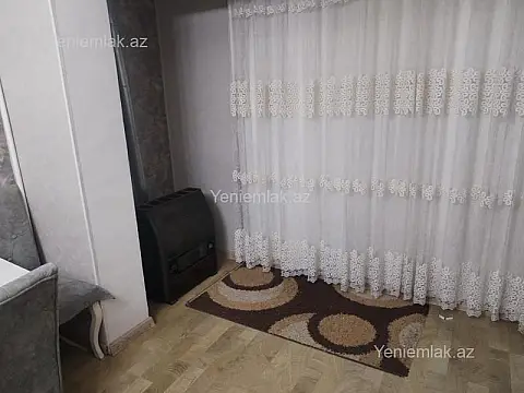 Satılır 3 otaqlı köhnə tikili 70 m²