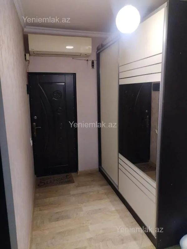 Satılır 3 otaqlı köhnə tikili 70 m²