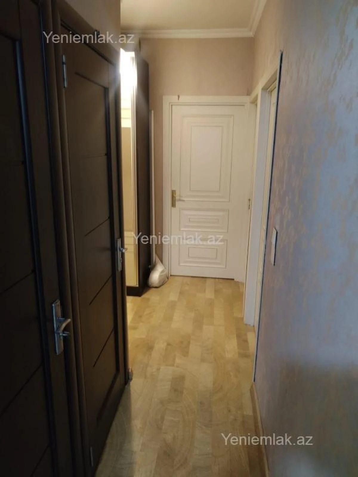 Satılır 3 otaqlı köhnə tikili 70 m²