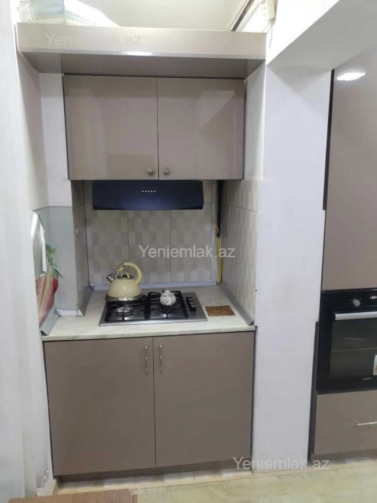 Satılır 3 otaqlı köhnə tikili 70 m²