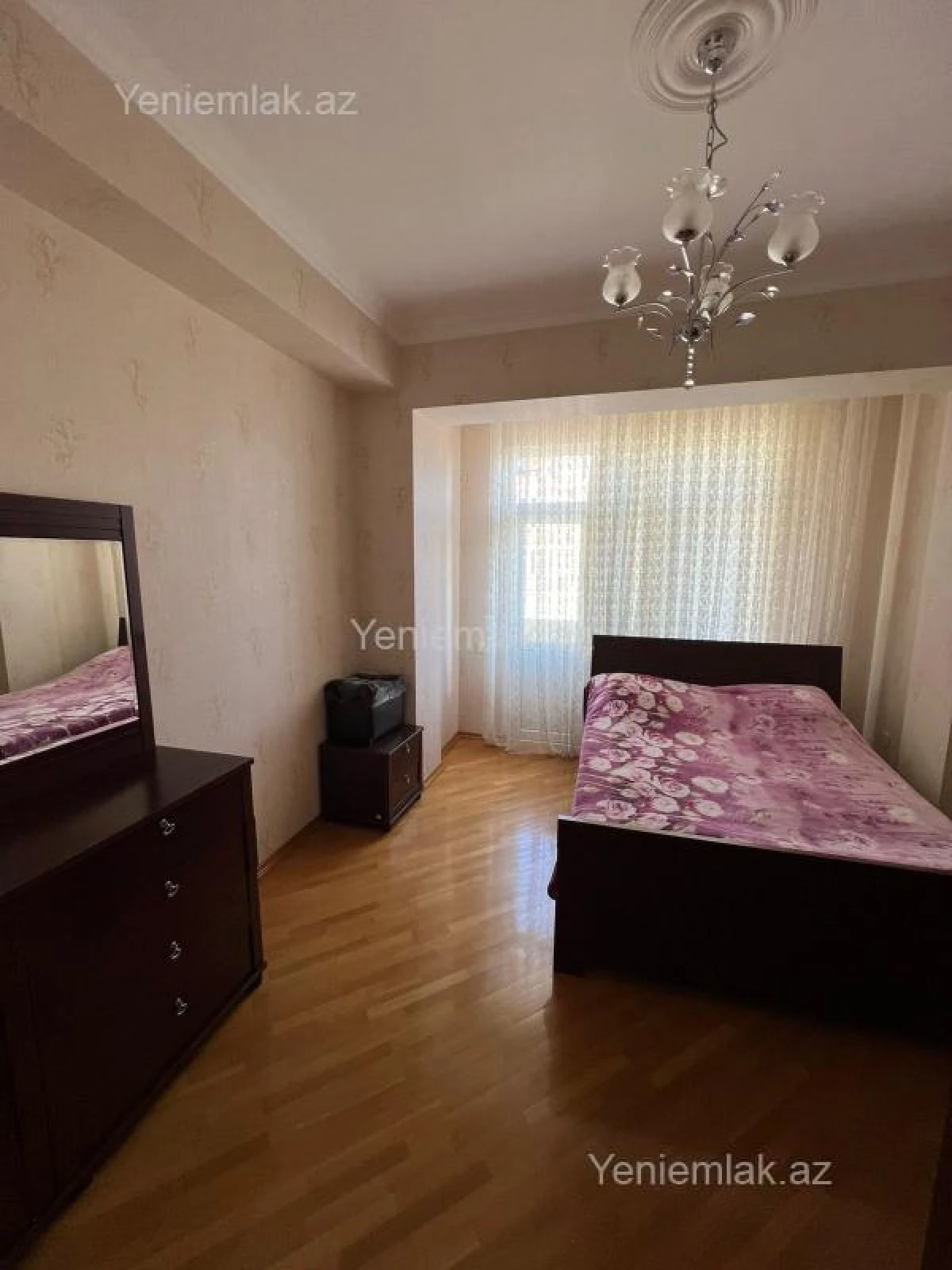 Satılır 3 otaqlı yeni tikili 167000 m²