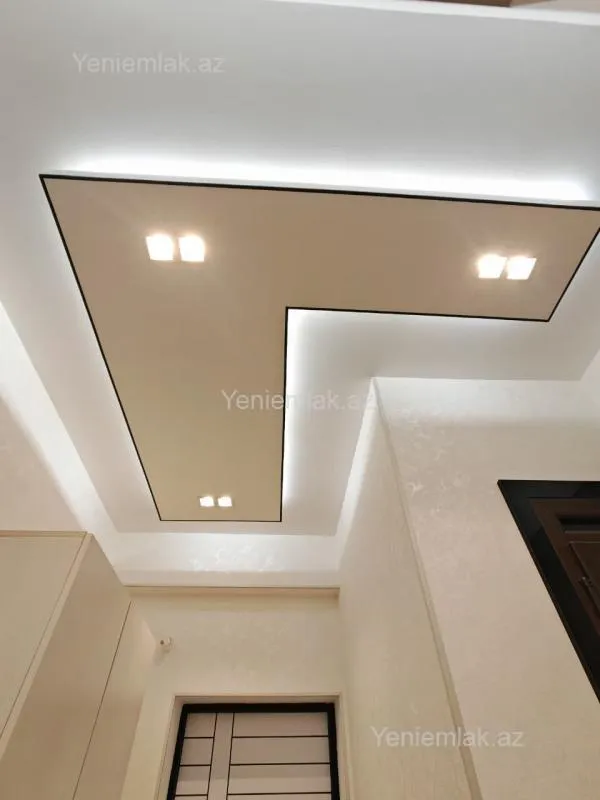 Satılır 3 otaqlı yeni tikili 73 m²