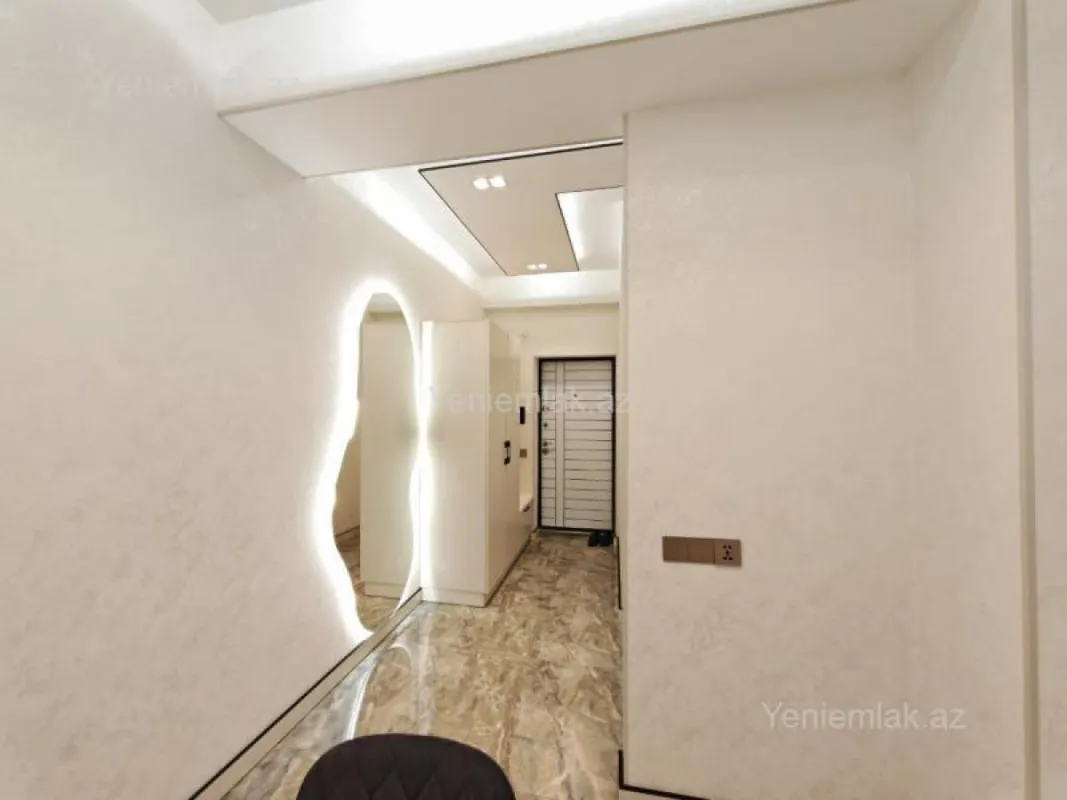 Satılır 3 otaqlı yeni tikili 73 m²