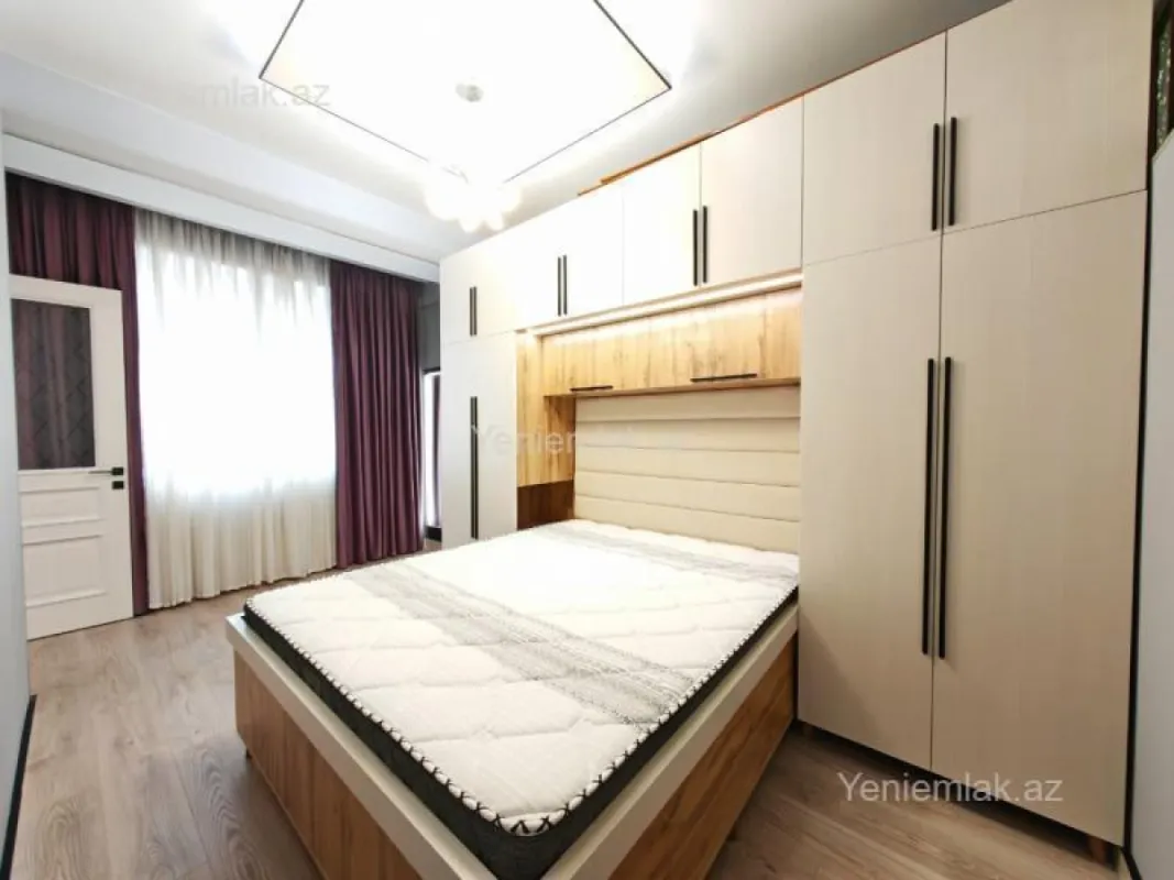 Satılır 3 otaqlı yeni tikili 73 m²