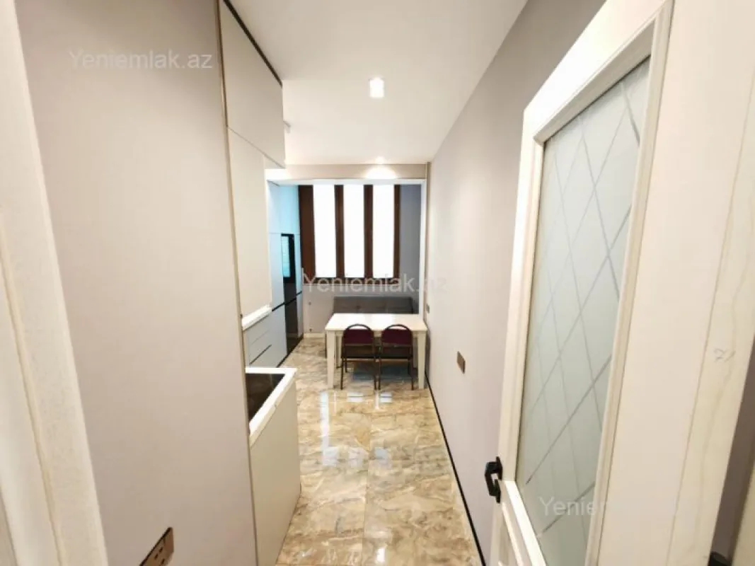 Satılır 3 otaqlı yeni tikili 73 m²