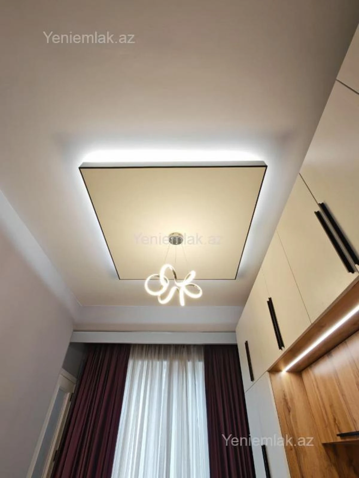 Satılır 3 otaqlı yeni tikili 73 m²