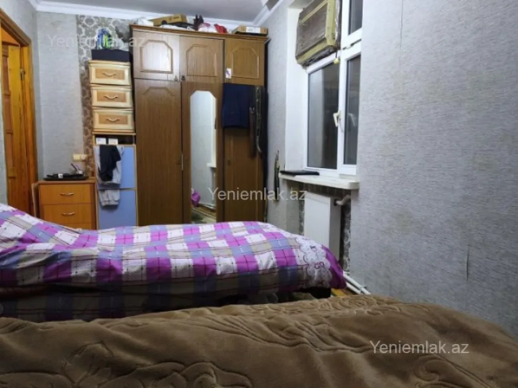 Satılır 2 otaqlı köhnə tikili 55 m²