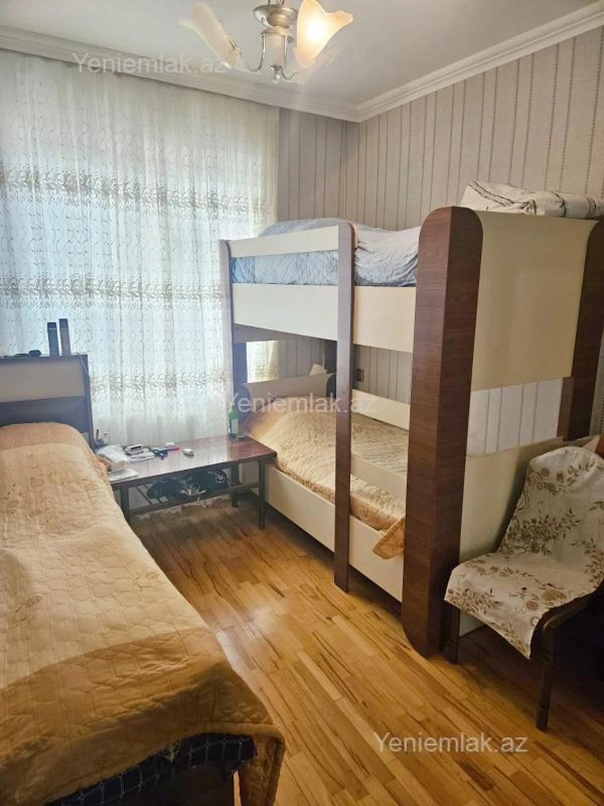 Satılır 3 otaqlı köhnə tikili 80 m²