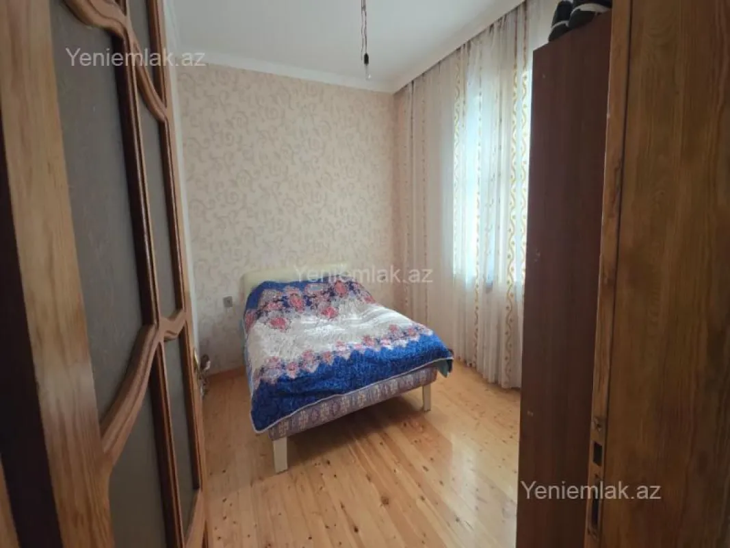 Satılır 4 otaqlı həyət evi 120 m²