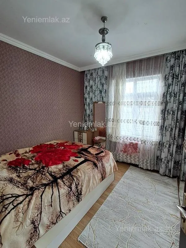 Satılır 6 otaqlı həyət evi 150 m²