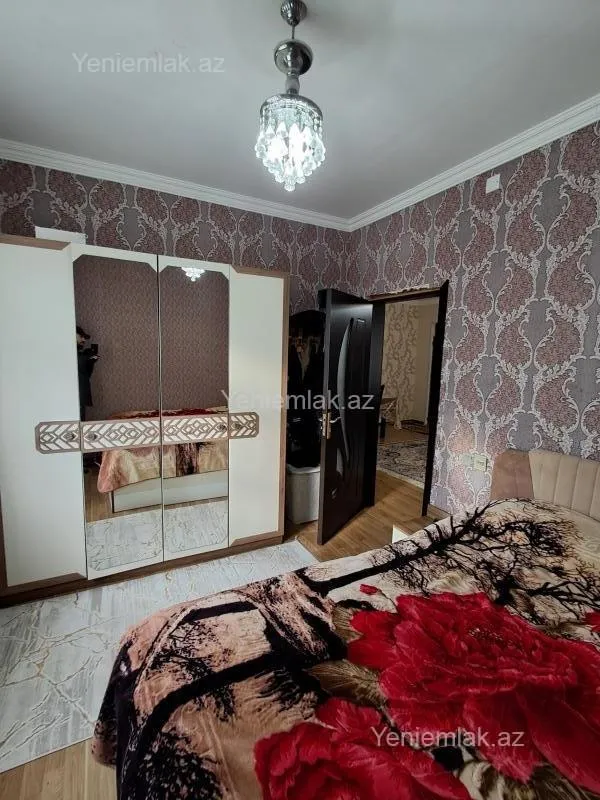 Satılır 6 otaqlı həyət evi 150 m²